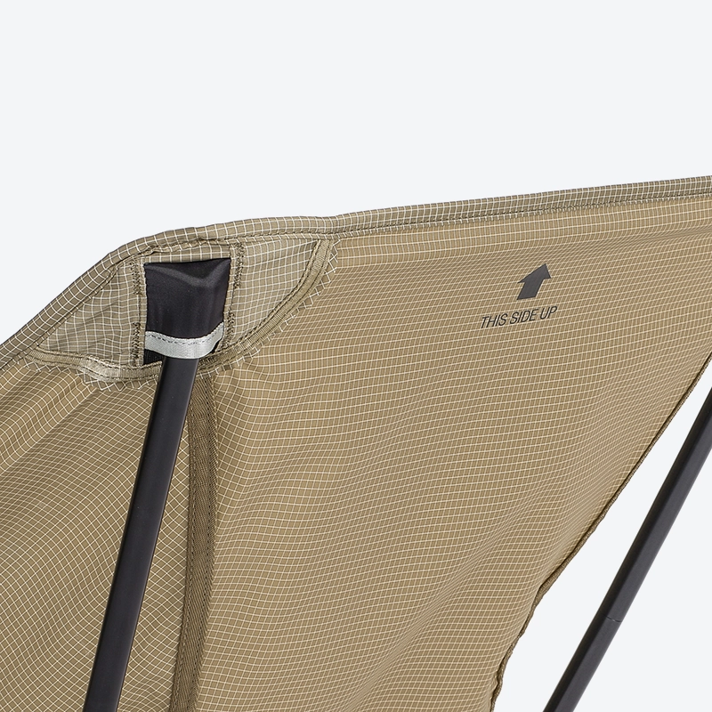 헬리녹스 체어 제로 인체공학적 등받이 디테일